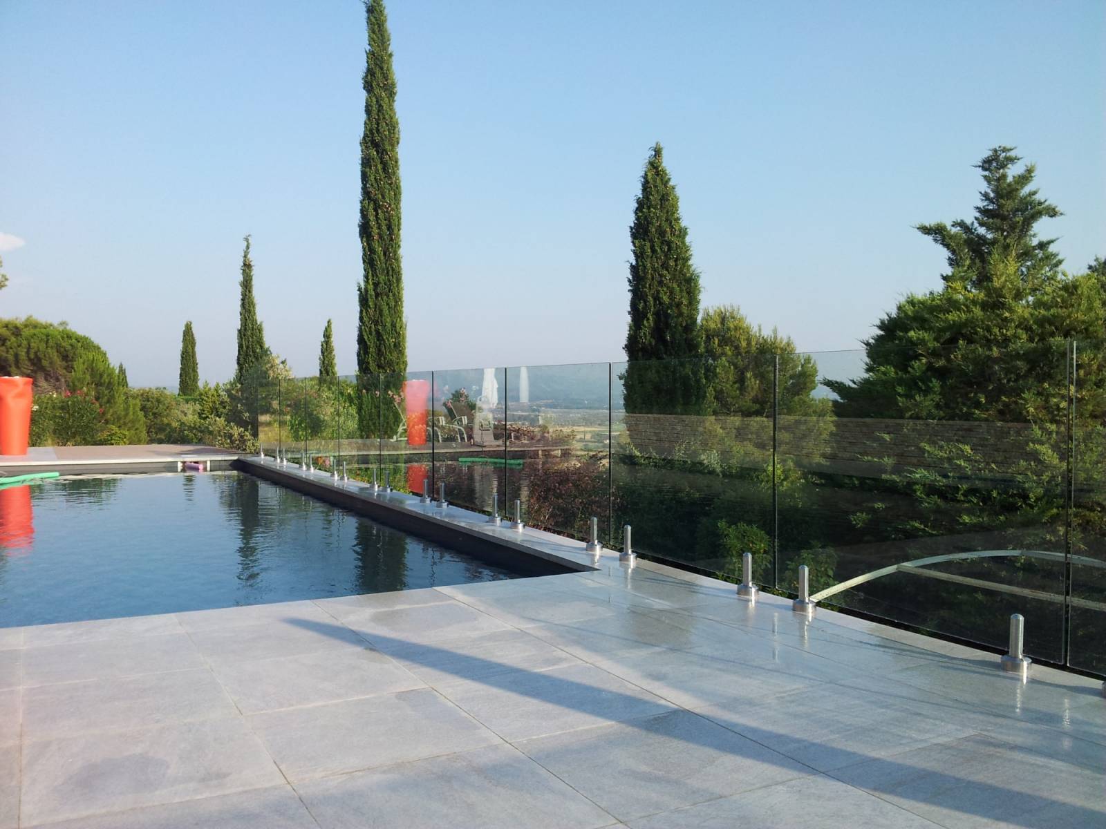 barrière en verre pour piscines