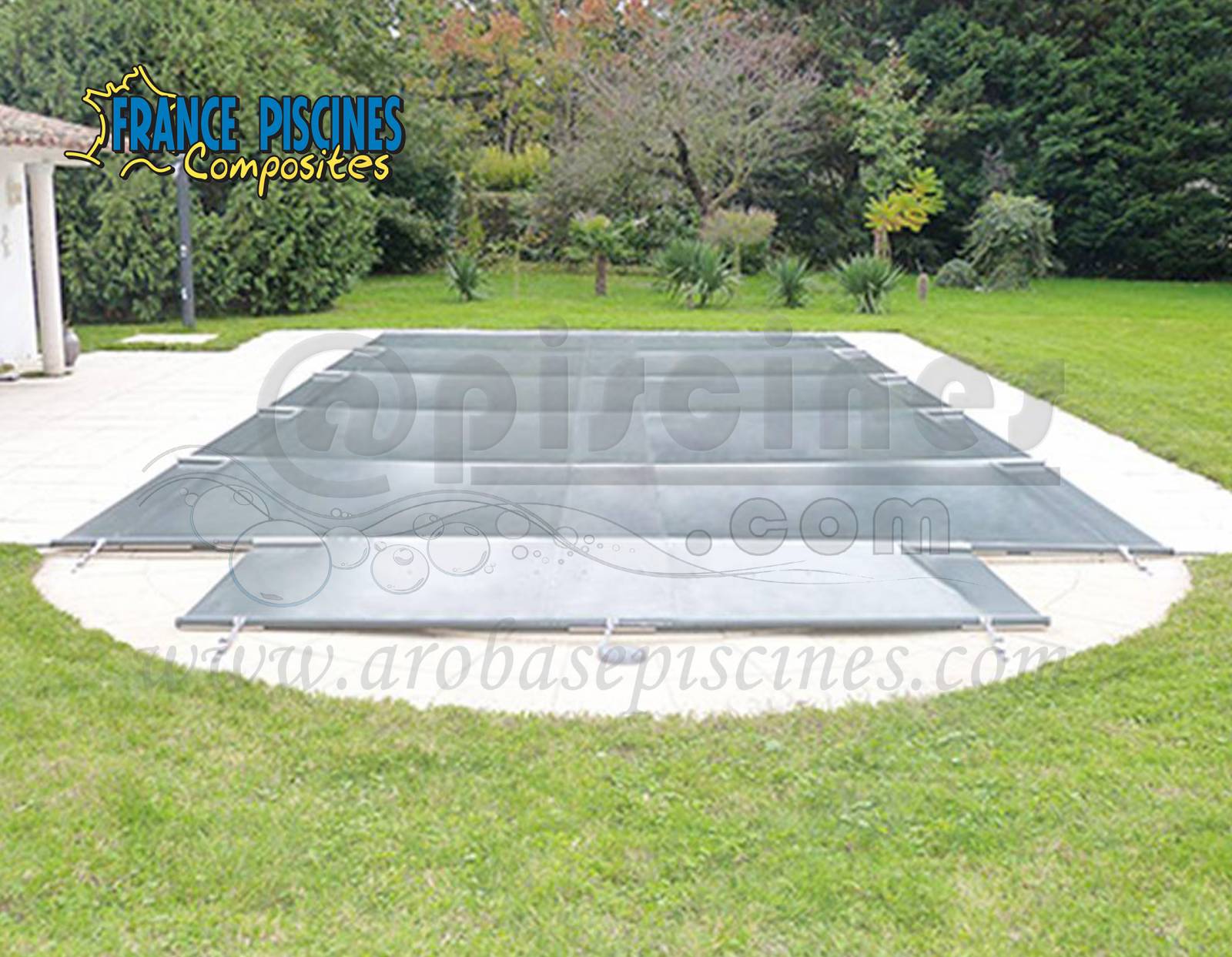 BACHE A BARRES LUXE DE SECURITE POUR PISCINES FRANCE PISCINES COMPOSITES FORME LIBRE